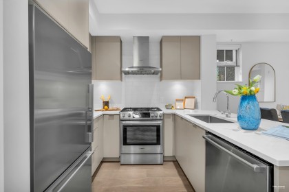 Photo 3 at 8576 Osler Street, Marpole, Vancouver West