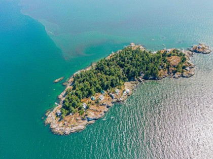 Photo 1 at 16 Passage Island, Passage Island, West Vancouver