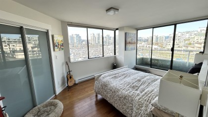 Photo 16 at 315 - 674 Leg In Boot Square, False Creek, Vancouver West