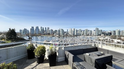 Photo 3 at 315 - 674 Leg In Boot Square, False Creek, Vancouver West