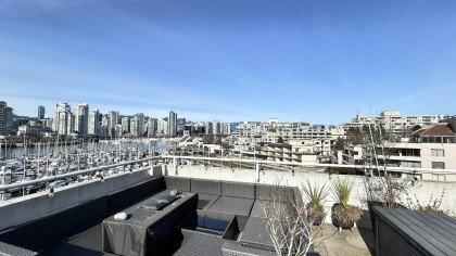 Photo 4 at 315 - 674 Leg In Boot Square, False Creek, Vancouver West