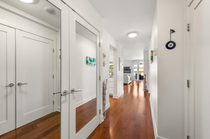 Photo 16 at 302 - 168 Chadwick Court, Lower Lonsdale, North Vancouver