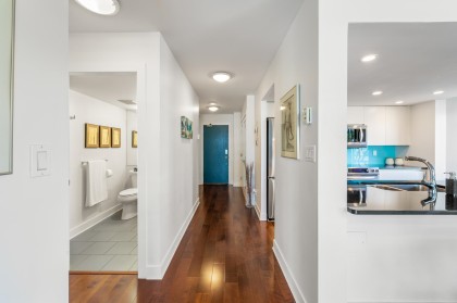 Photo 15 at 302 - 168 Chadwick Court, Lower Lonsdale, North Vancouver