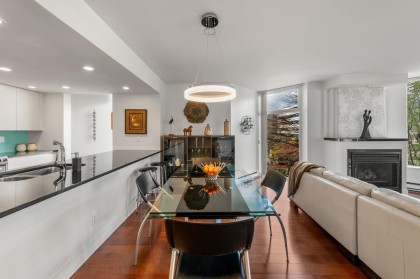 Photo 4 at 302 - 168 Chadwick Court, Lower Lonsdale, North Vancouver
