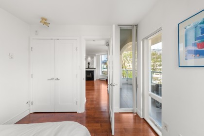Photo 25 at 302 - 168 Chadwick Court, Lower Lonsdale, North Vancouver