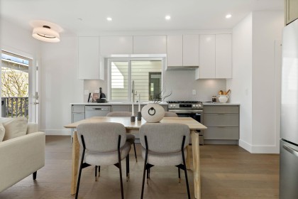 Photo 5 at 1 - 328 W 14th Street, Central Lonsdale, North Vancouver