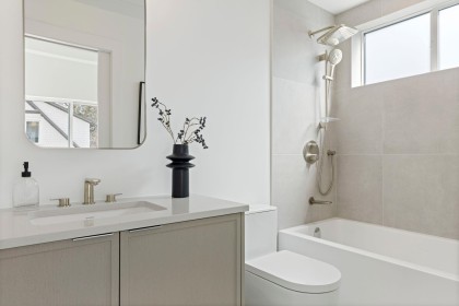 Photo 9 at 1 - 328 W 14th Street, Central Lonsdale, North Vancouver