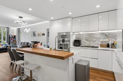 Photo 5 at 203 - 7428 Alberta Street, South Cambie, Vancouver West