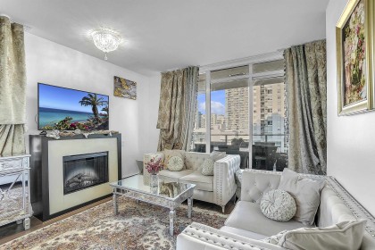 Photo 12 at 802 - 158 W 13th Street, Central Lonsdale, North Vancouver