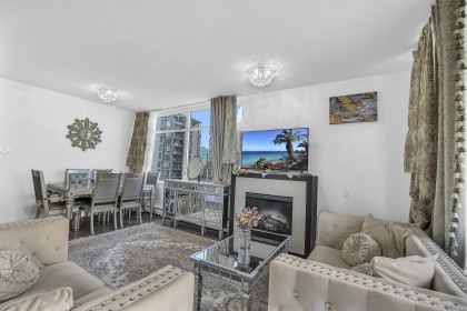 Photo 9 at 802 - 158 W 13th Street, Central Lonsdale, North Vancouver