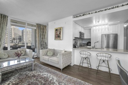 Photo 14 at 802 - 158 W 13th Street, Central Lonsdale, North Vancouver