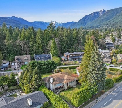 Photo 5 at 3955 Highland Boulevard, Forest Hills NV, North Vancouver