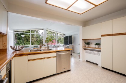 Photo 17 at 1440 Mountain Highway, Westlynn, North Vancouver