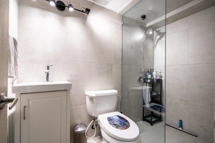 Photo 33 at 1440 Mountain Highway, Westlynn, North Vancouver