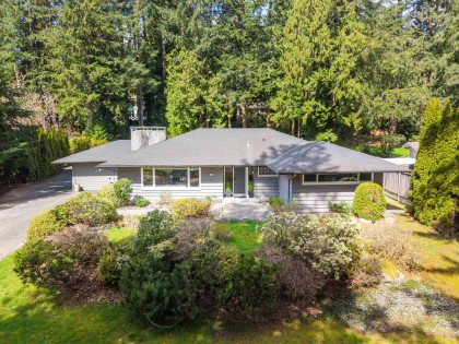 Photo 2 at 355 Rabbit Lane, British Properties, West Vancouver