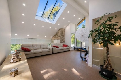 Photo 12 at 5260 Kew Road, Caulfeild, West Vancouver