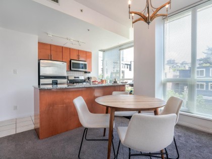 Photo 9 at 401 - 138 E Esplanade, Lower Lonsdale, North Vancouver