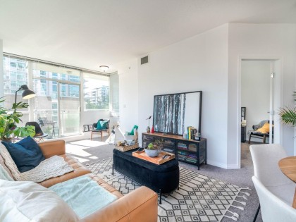 Photo 4 at 401 - 138 E Esplanade, Lower Lonsdale, North Vancouver