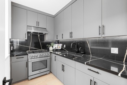 Photo 7 at 976 Melbourne Avenue, Edgemont, North Vancouver