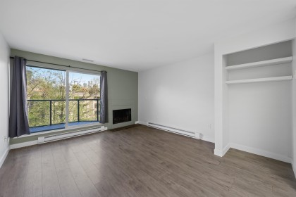 Photo 2 at 3 - 1355 W 4th Avenue, False Creek, Vancouver West
