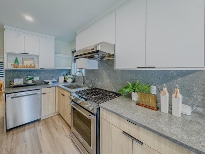Photo 6 at 790 W 68th Avenue, Marpole, Vancouver West