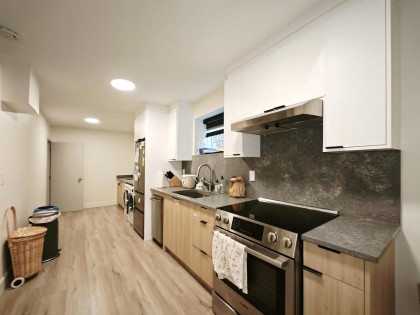 Photo 16 at 790 W 68th Avenue, Marpole, Vancouver West