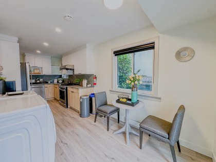 Photo 8 at 790 W 68th Avenue, Marpole, Vancouver West