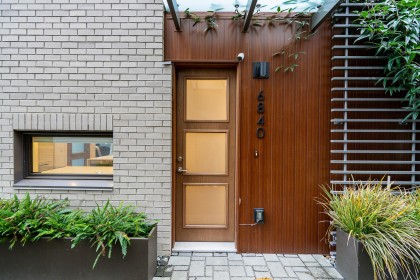 Photo 2 at 6840 Oak Street, South Cambie, Vancouver West