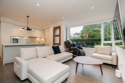 Photo 4 at 6840 Oak Street, South Cambie, Vancouver West