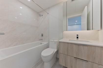 Photo 13 at 603 - 423 6th Street, Park Royal, West Vancouver
