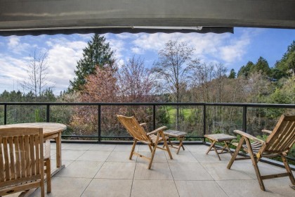 Photo 2 at 2236 Yewbrook Place, Southlands, Vancouver West