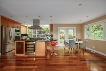 Photo 11 at 4827 Northwood Place, Cypress Park Estates, West Vancouver