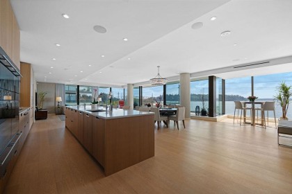 Photo 3 at 304 - 1355 Bellevue Avenue, Ambleside, West Vancouver