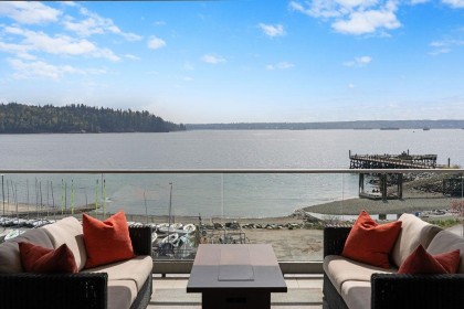 Photo 1 at 304 - 1355 Bellevue Avenue, Ambleside, West Vancouver