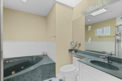 Photo 20 at 1426 Fulton Avenue, Ambleside, West Vancouver