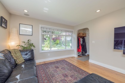 Photo 3 at 1119 Cloverley Street, Calverhall, North Vancouver