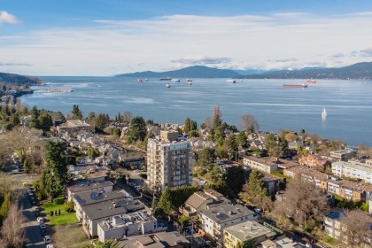 Photo 12 at 102 - 2458 York Avenue, Kitsilano, Vancouver West