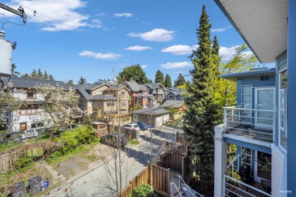Photo 23 at 404 - 2575 W 4th Avenue, Kitsilano, Vancouver West