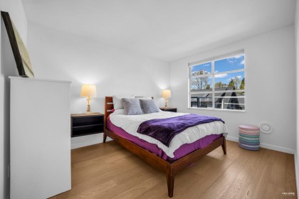 Photo 17 at 404 - 2575 W 4th Avenue, Kitsilano, Vancouver West