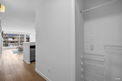 Photo 16 at 404 - 2575 W 4th Avenue, Kitsilano, Vancouver West