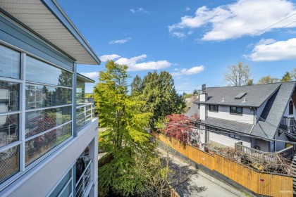 Photo 22 at 404 - 2575 W 4th Avenue, Kitsilano, Vancouver West