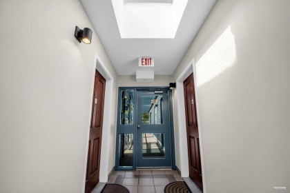 Photo 30 at 404 - 2575 W 4th Avenue, Kitsilano, Vancouver West