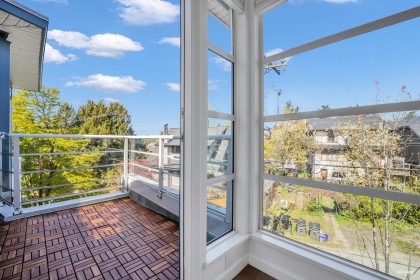Photo 21 at 404 - 2575 W 4th Avenue, Kitsilano, Vancouver West