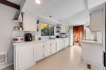 Photo 10 at 2317 Kings Avenue, Dundarave, West Vancouver
