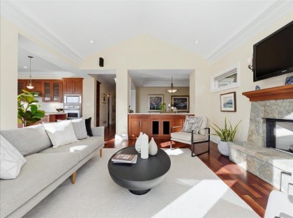 Photo 10 at 2618 Lawson Avenue, Dundarave, West Vancouver