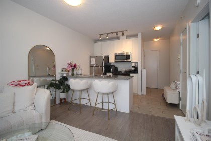 Photo 7 at 703 - 480 Robson Street, Downtown VW, Vancouver West