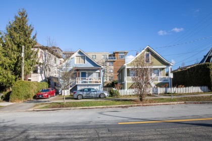 Photo 5 at 164 E 10th Street, Central Lonsdale, North Vancouver