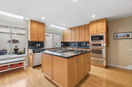Photo 13 at 2333 Bellevue Avenue, Dundarave, West Vancouver