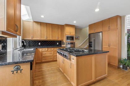 Photo 3 at 2333 Bellevue Avenue, Dundarave, West Vancouver