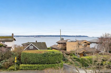 Photo 14 at 2333 Bellevue Avenue, Dundarave, West Vancouver